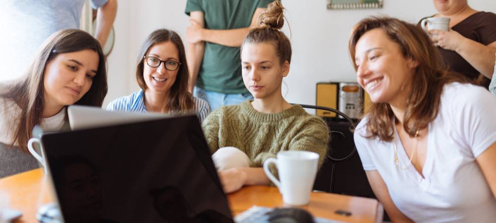 学校聘请外教需要一个好的渠道 - 聘外网