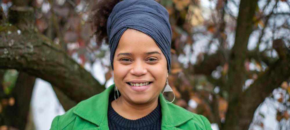 外籍教师在华工作许可证和签证的办理指南 - 聘外网