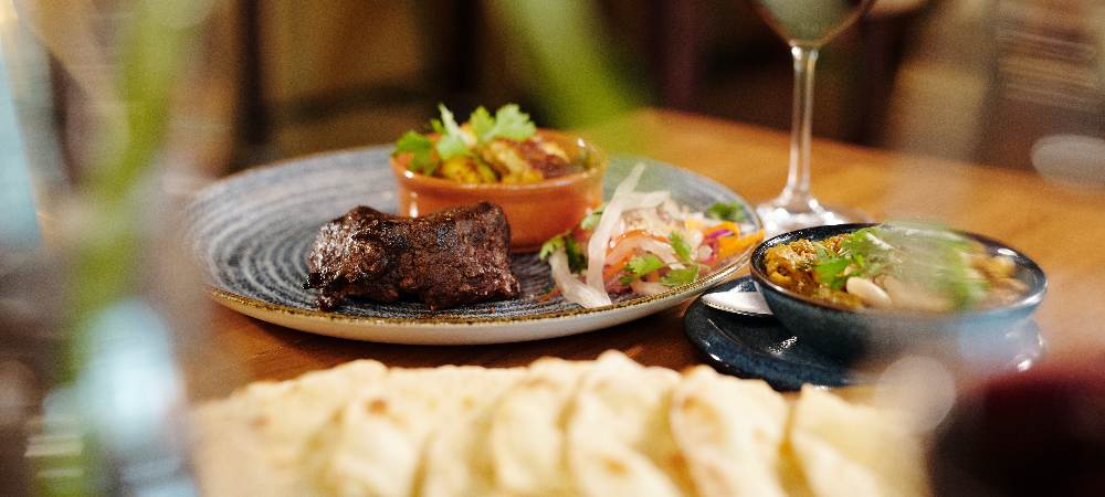 外国人喜欢中国美食的原因是什么？ - 聘外网