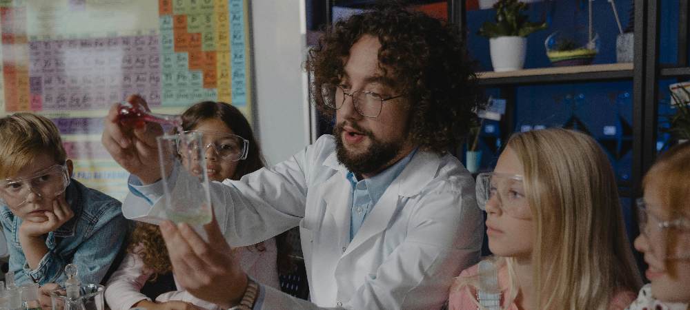 外国人在中国找工作，这几个途径就够了！ - 聘外网