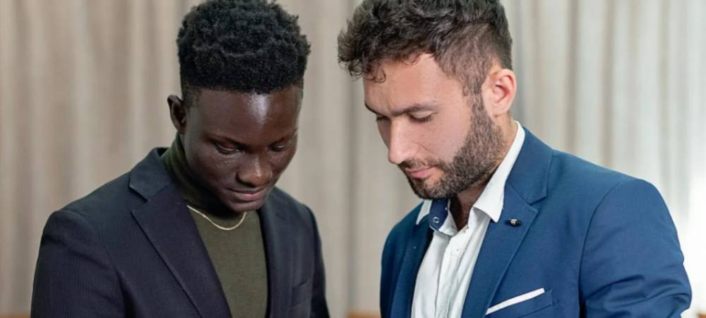 在中国外国人求职看重什么？ - 聘外网