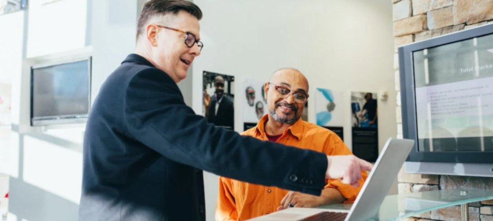 在中国招聘外籍人才首先要做什么？ - 聘外网