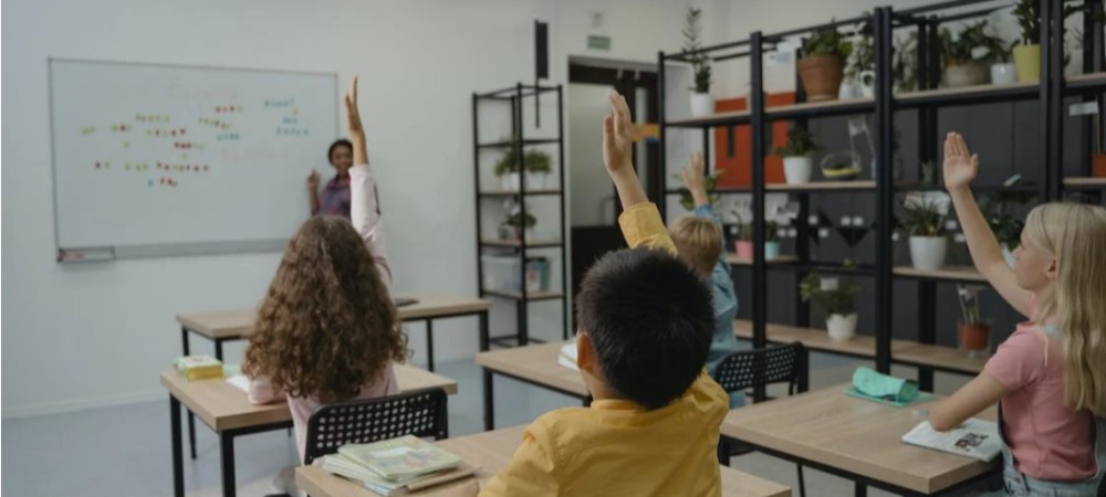 中外英语教师的比较研究 - 聘外网