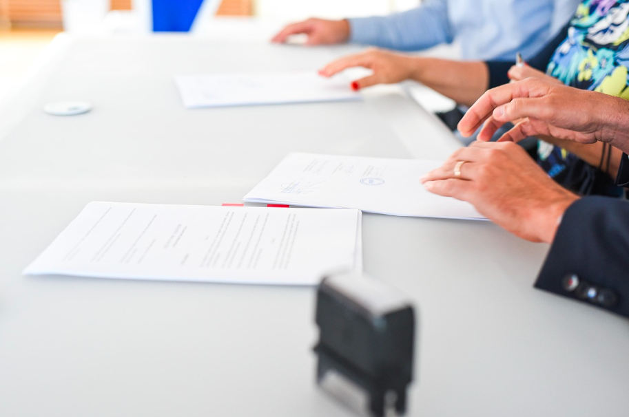 如何打造&ldquo;魅力无限&rdquo;的外教合同？-聘外网