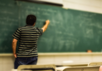 学校如何与优秀外籍教师开展合作？