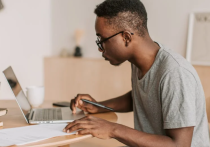 在线英语外教老师招聘趋势：时薪30美元岗位竞争加剧